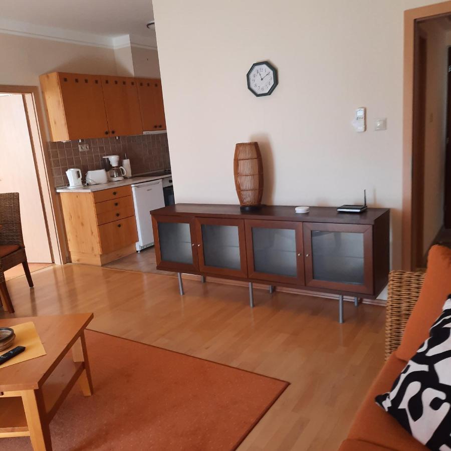 Kata Apartman Apartment Buk Exterior photo